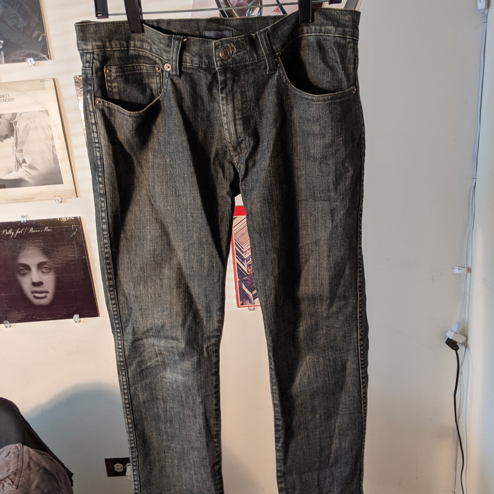 BDG 32x30 Dark Jeans